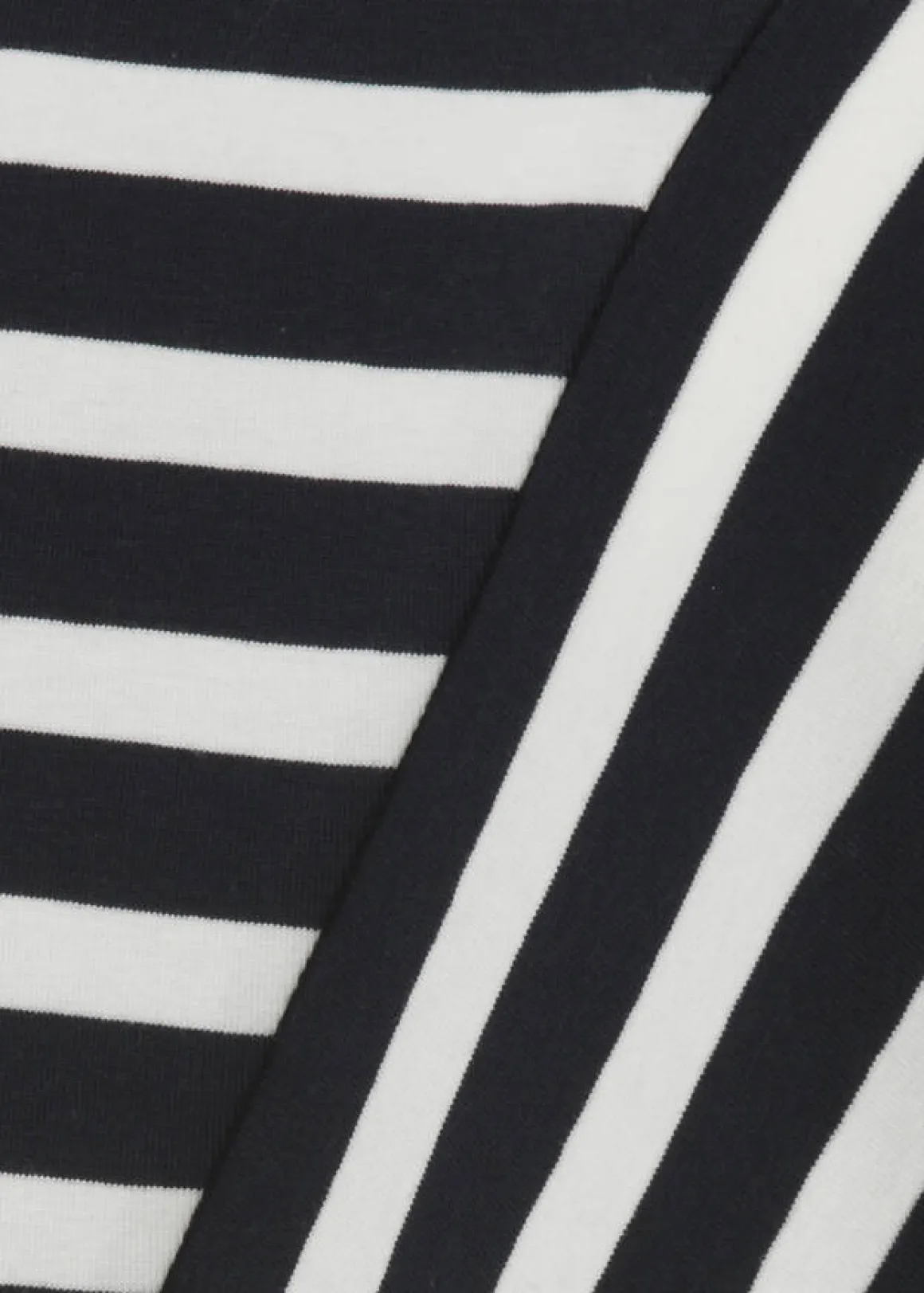 Edles T-Shirt im Streifen-Dessin