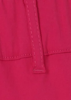 Elastische 3/4-Hose mit schmalem Bein