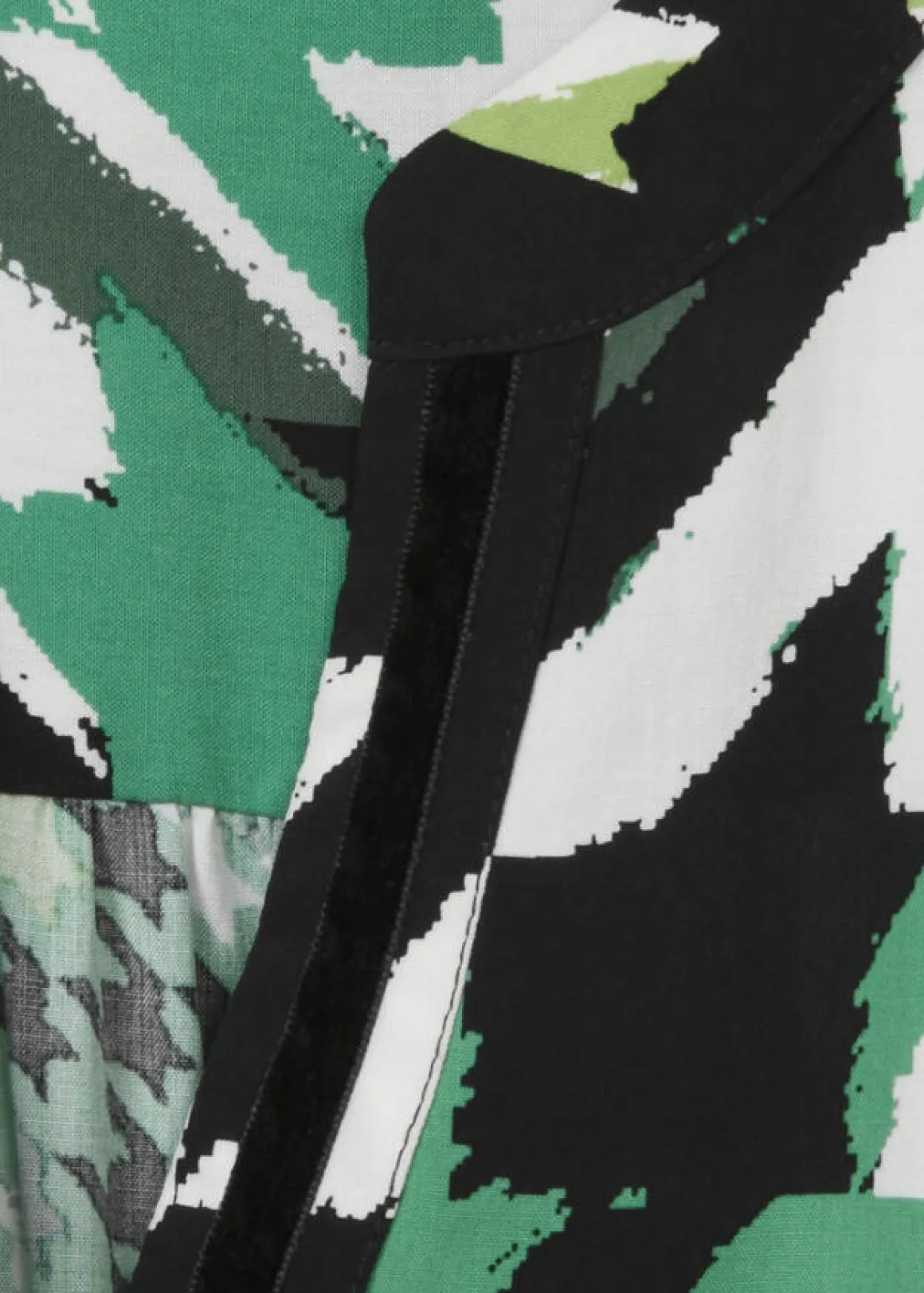 Fesche Tunika in grafischem Muster