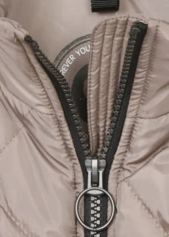 Klassische Steppweste mit Ziernähten