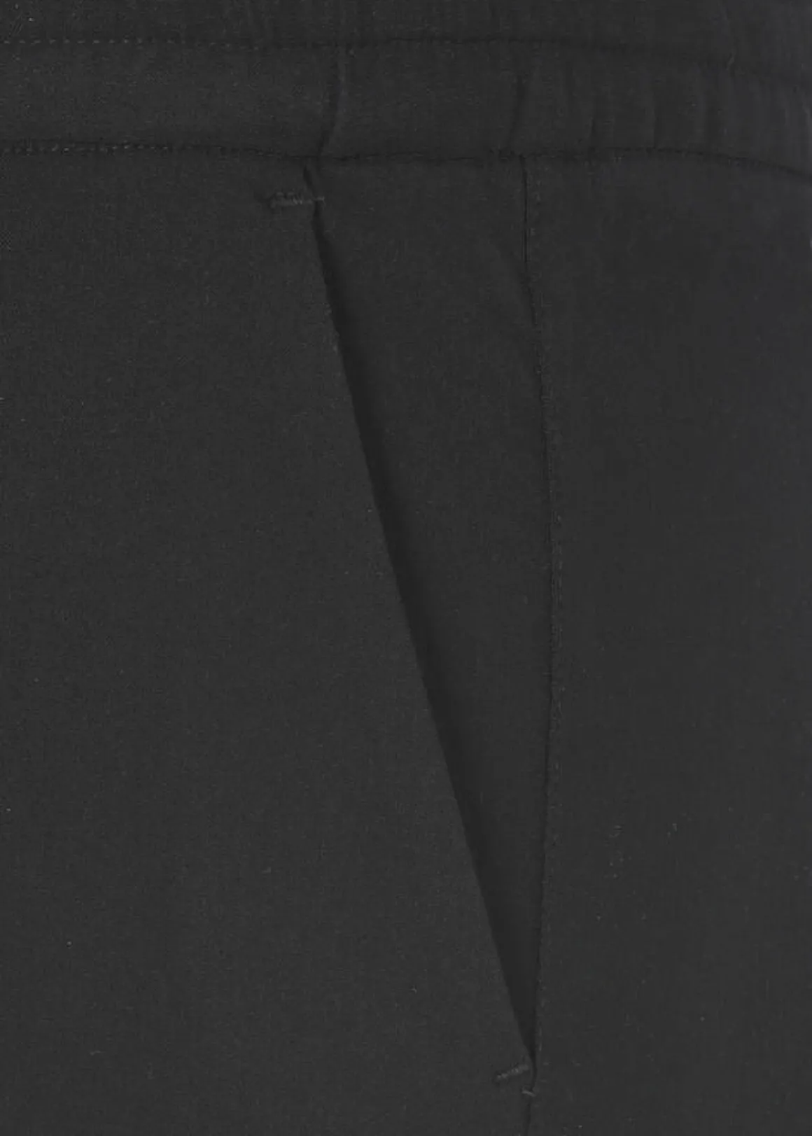 Lässig-edle Hose im Modern Jogg-Pants-Style