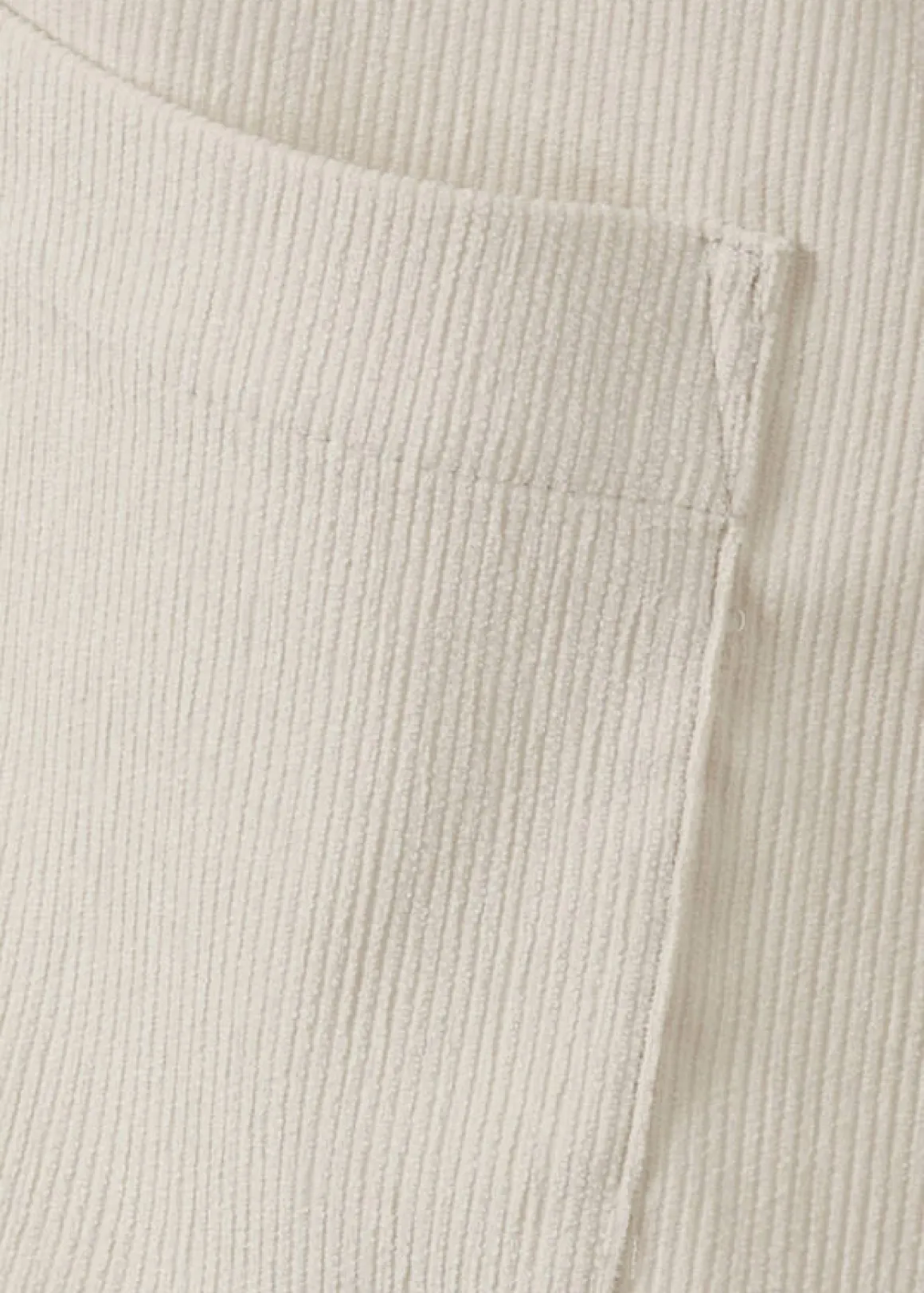 Sandfarbene Cord-Jacke